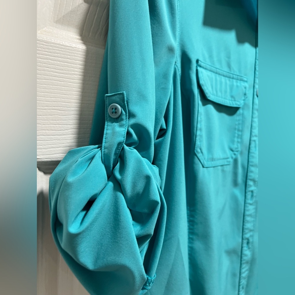 Columbia Women's Teal Long-Sleeve Button-Down Shirt - Picture 5 of 6
